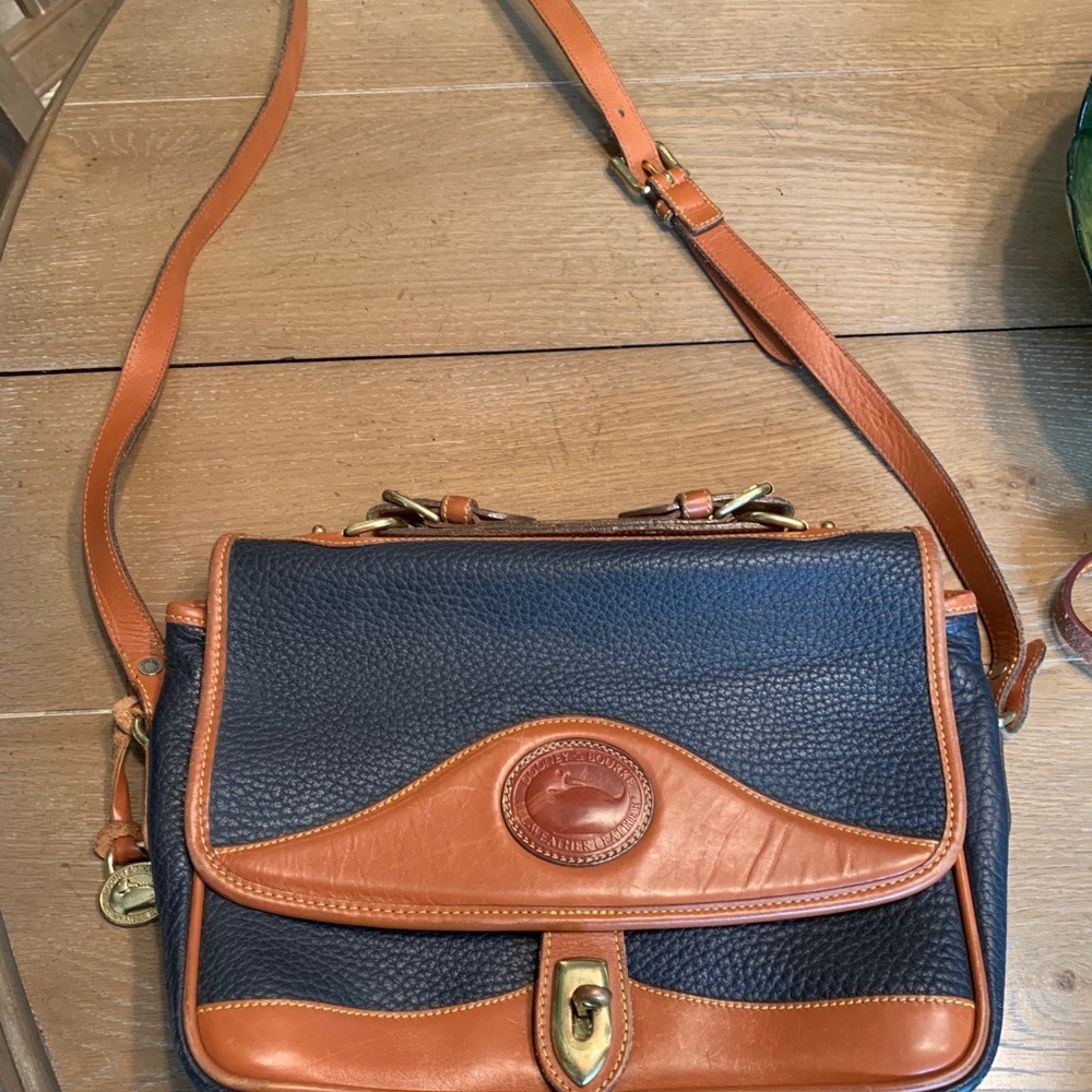 Dooney and bourke purse VINTAGE